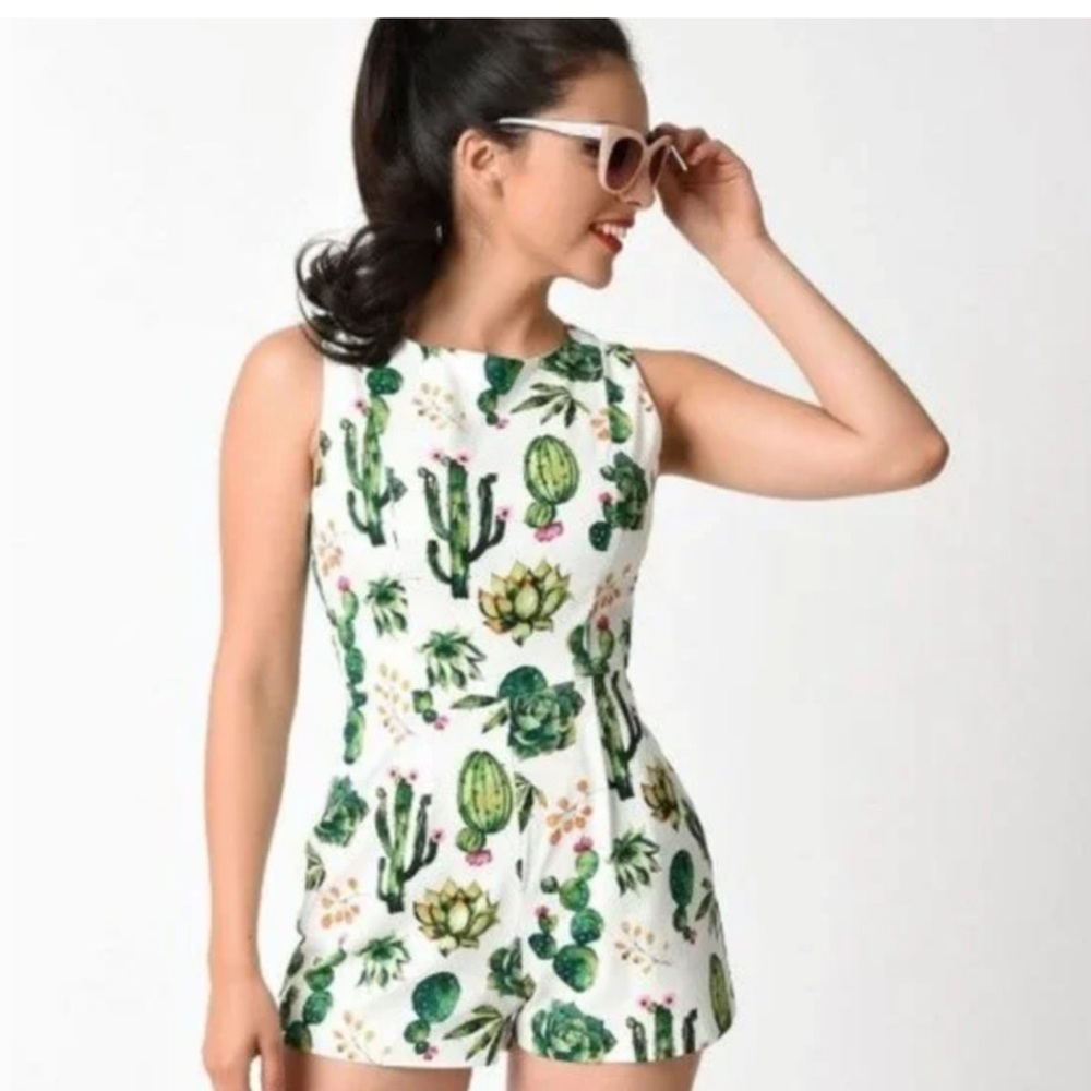 EVA ROSE Vintage Style Cactus Short Romper White and Green Cotton Size XL